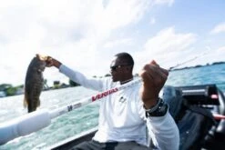 Abu Garcia Veritas Winch Baitcasting Rod -Cheap Fishing Store ABU CASTING ROD VERITAS PLX WINCH LIFESTYLE 2020 002