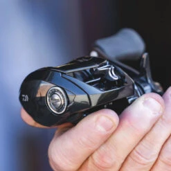 Daiwa Tatula SV70 Baitcasting Reel -Cheap Fishing Store lifestyle2